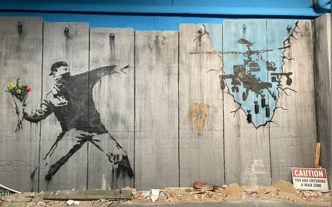 Abrió en Madrid un museo de reproducciones de obras de Banksy