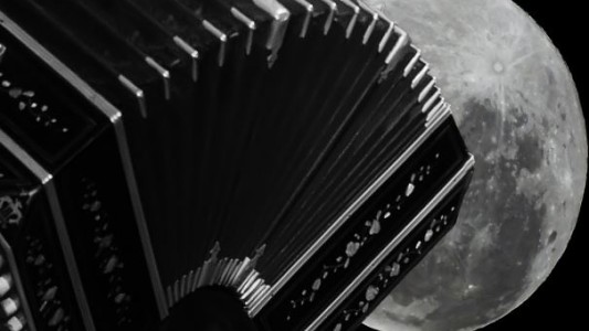 "Deconstrucción Astor": la vanguardia de Piazzolla se une al dinamismo de la fotografía