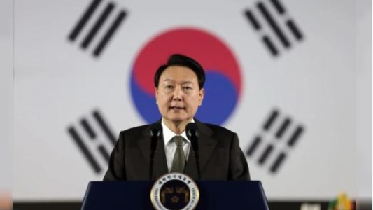 El presidente surcoreano fue detenido en su residencia por imposición de ley marcial