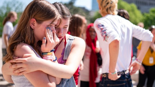 Tiroteo deja un muerto y dos heridos en escuela de Tennessee