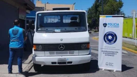 Belgrano: padre e hijo robaron un camión mientras simulaban pasear un perro y fueron detenidos