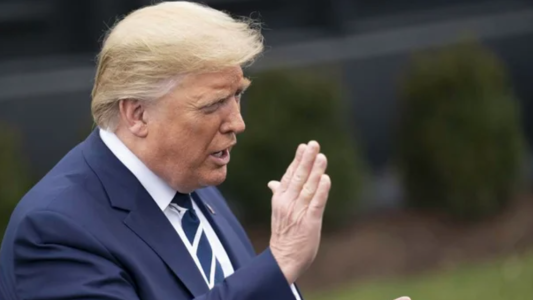 Trump excluye a miembros transgénero del Ejército para lograr la "excelencia militar"