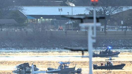 Choque entre avión y helicóptero en Washington: "A esta altura no pensamos que haya sobrevivientes"
