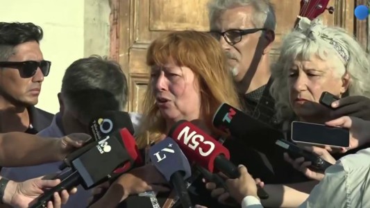 Dolor en la despedida de Paloma en Florencio Varela: "Unos depravados me robaron a mi hija"