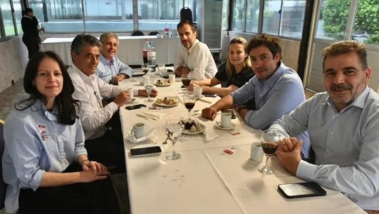 El PRO reunirá a intendentes bonaerenses para afinar la estrategia electoral y contener fugas hacia LLA