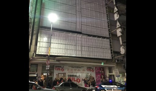 Quitaron la marquesina del teatro Tabarís porque consumía mucha luz