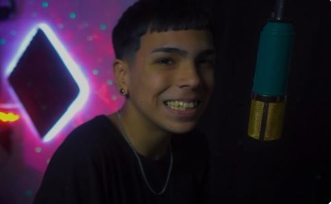 La madre de Milo J acusó al gobierno de “censurar a un pibito de barrio de 18 años, que hace arte”