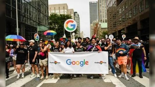 Google eliminó el Mes del Orgullo y el Mes de la Historia Negra de su aplicación calendario