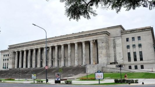 La UBA investigará a un profesor del Carlos Pellegrini por comentarios antisemitas en redes sociales