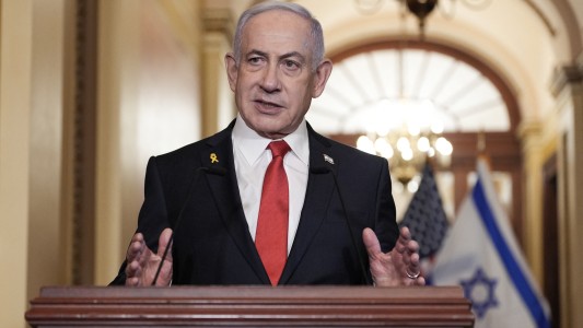 Israel retrasa la liberación de presos palestinos, tras la devolución de seis rehenes