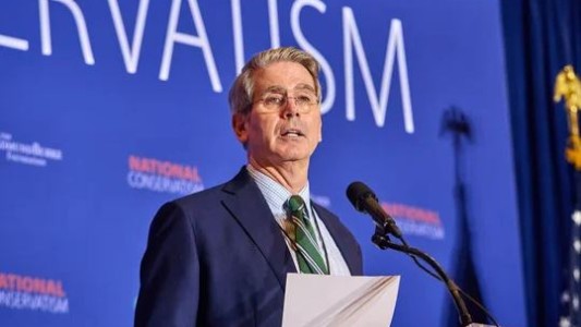 El jefe del Tesoro de Estados Unidos elogió a Luis Caputo