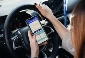 La plataforma argentina conocida como el "Airbnb de los autos" particulares se extiende a Perú