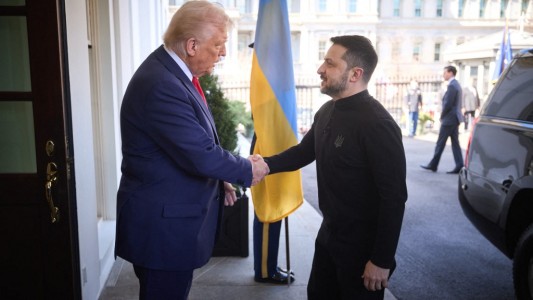 Tensa reunión: Trump dijo que Zelenski "faltó el respeto" a EEUU en el "preciado despacho oval"