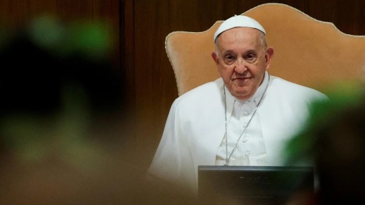 El Papa Francisco se recuperó de la crisis de ayer y pasó "una noche tranquila"