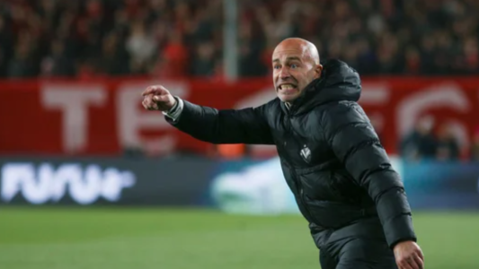 Sebastián Domínguez dejó de ser el DT de Vélez y Sebastián Méndez pica en punta para reemplazarlo