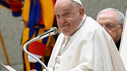 El estado de salud del papa Francisco se mantiene "estable"