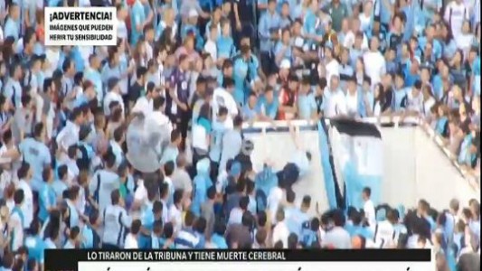 Tiraron a un hincha de la tribuna durante el clásico entre Talleres y Belgrano