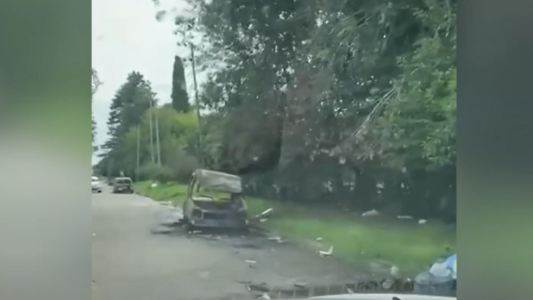 La calle de los autos robados y quemados en La Matanza