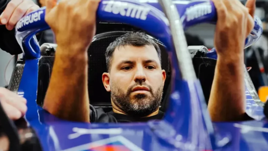 El “Kun” Agüero debutó en la Fórmula E: el curioso pedido que le hizo su equipo