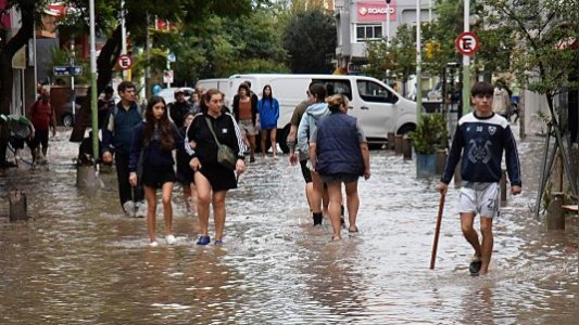 Bahía Blanca: sugieren que trabajadores no concurran a puestos de trabajo y no se descuente día tras temporal