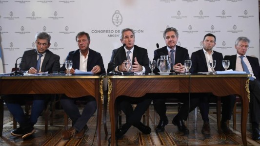 El oficialismo obtuvo dictamen del DNU del FMI y buscará aprobarlo este miércoles en Diputados