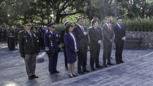 Jorge Macri contra la motosierra en la Ciudad: "Se puede llevar puesto la educación y los hospitales públicos"