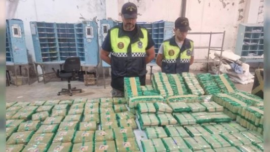 Secuestraron 166 kilos de hojas de coca en un centro logístico de un correo
