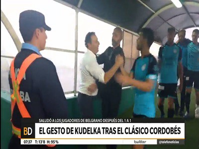 Un gesto ejemplar del técnico de Talleres al final del partido