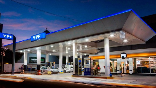 YPF bajaría los precios de los combustibles en caso de que continúe cayendo el valor del petróleo