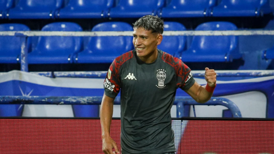 Tentativa de extorsión: sigue detenido el delantero de Huracán Matías Tissera