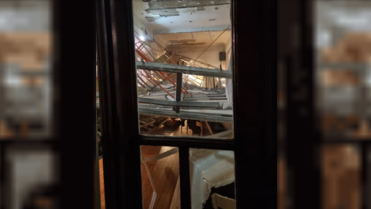 Se derrumbó el techo de un salón de fiestas en Caballito después de un cumpleaños