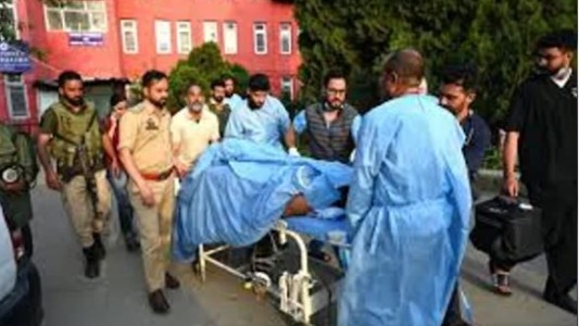 Asesinaron a 25 turistas en la región de Cachemira controlada por India