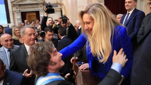 Denuncian que La Libertad Avanza pide aportes monetarios a funcionarios provinciales de ANSES y PAMI