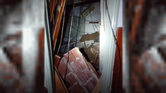 Córdoba: se le cayó encima el techo de su habitación mientras dormía y murió