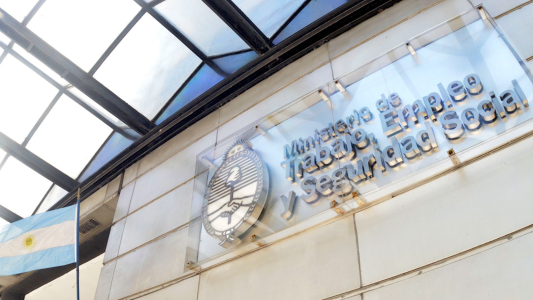 Tras una fuerte pérdida en 2025, se reúne el Consejo del Salario Mínimo, Vital y Móvil