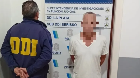 Roció con nafta a su mujer para intentar incendiarla y fue detenido