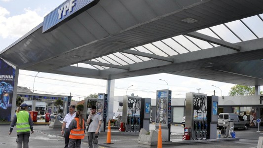 Ya rige la baja en los combustibles de YPF y se espera al resto de las petroleras