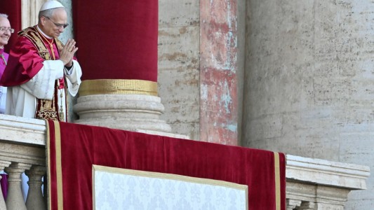 León XIV, un primer papa estadounidense y peruano tras los pasos de Francisco