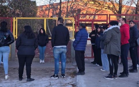 Neuquén: un alumno de 12 años llevó un arma y apuntó a niños de cuarto grado