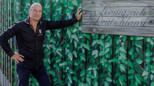 Alemania disuelve una red complotista y extremista que creó un "Estado paralelo"