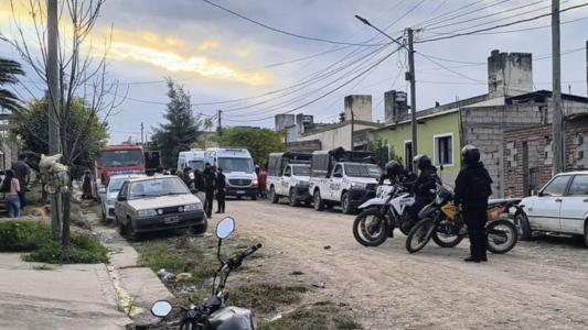 Conmoción en Jujuy: asesinó a puñaladas a su expareja, hirió a su hijo y se quitó la vida