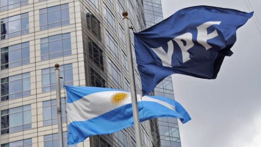 YPF subió los combustibles hasta 0,4%