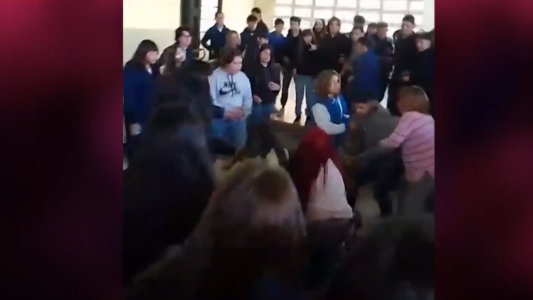 Violencia escolar: se pelearon los chicos y luego los padres