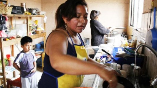 Alerta demográfica en Argentina: crecen los hogares unipersonales y se desploman los nacimientos