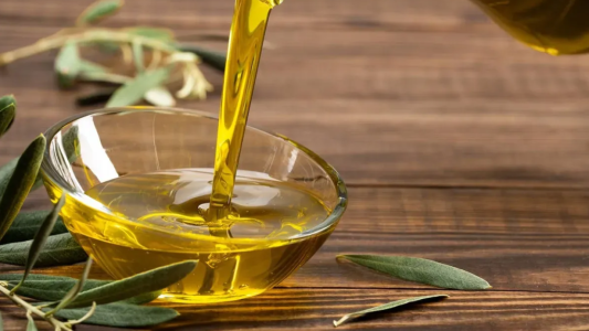 ANMAT prohibió la venta y consumo de un aceite de oliva para "proteger la salud de los ciudadanos"