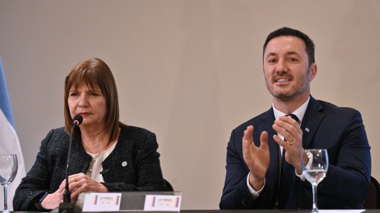 Temporal en la provincia de Buenos Aires: Bullrich viaja a zonas inundadas