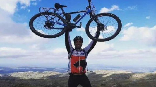 Inseguridad en Córdoba: le robaron la bicicleta al ciclista que pedaleó hasta Qatar para el Mundial