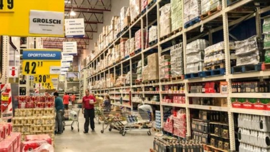 El Gobierno refuerza el control de precios y negocia con supermercados para evitar subas desmedidas