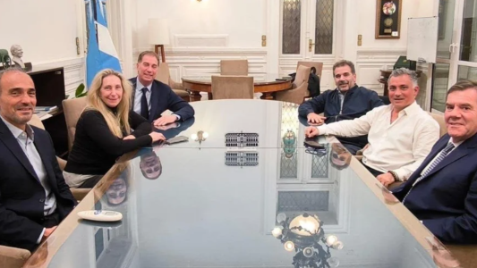 Karina Milei recibirá a Ritondo y Santilli en Casa Rosada para avanzar en el armado de la provincia