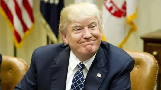 Tribunal de apelaciones restableció los aranceles de Trump